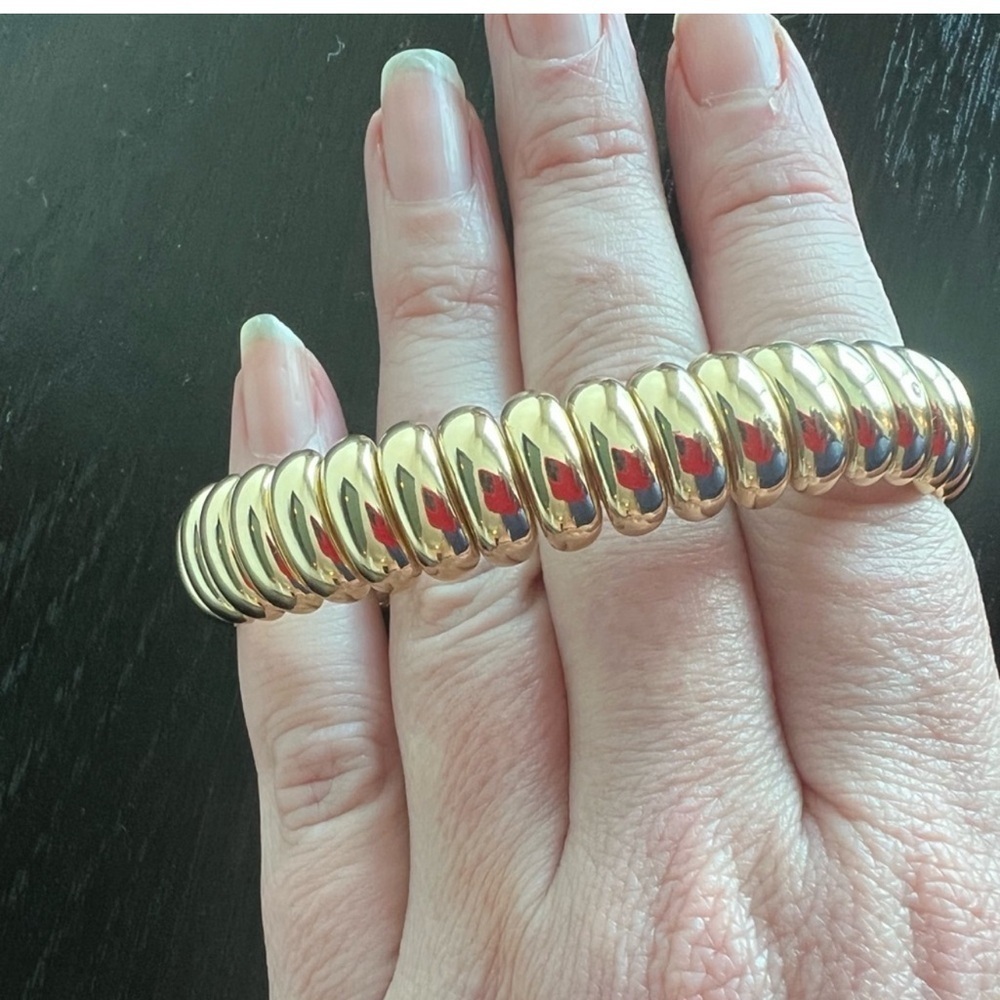 J. Crew Gold Ribbed Expansion Bracelet - Picture 6 of 8